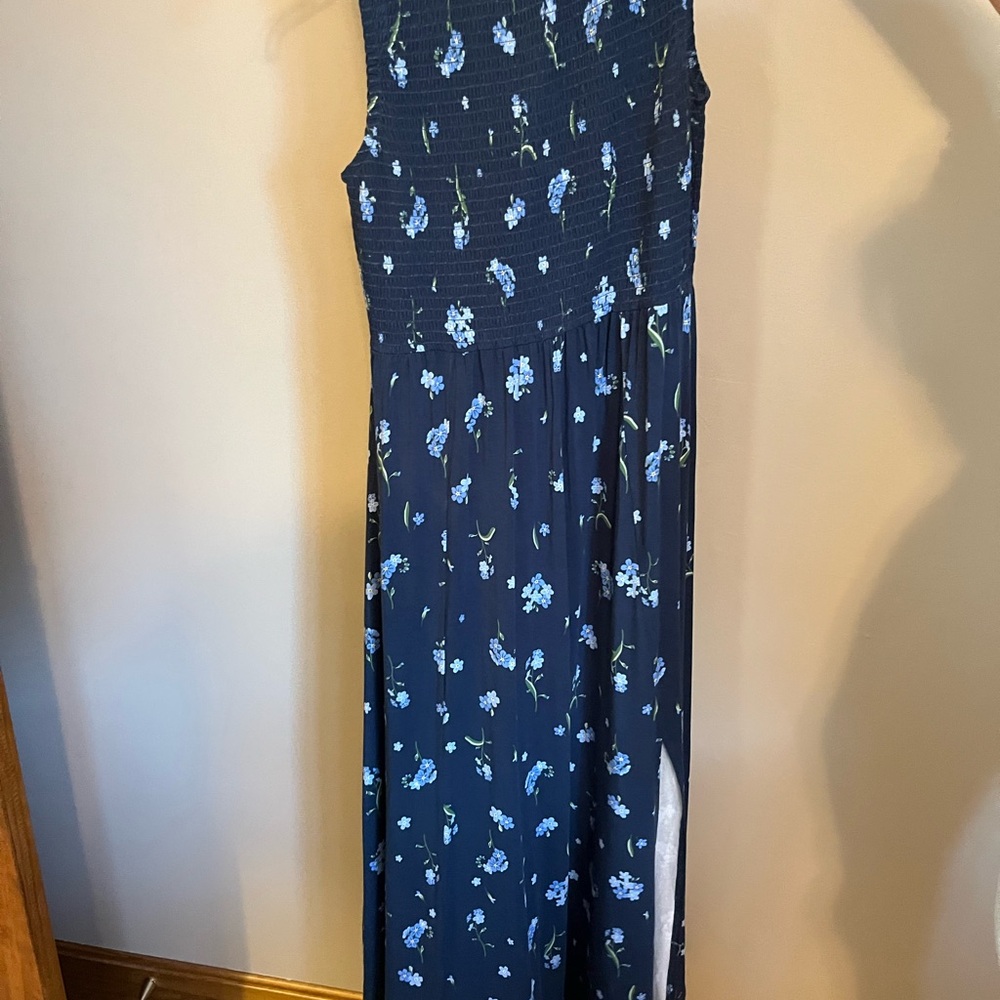 Market & Spruce Navy Blue Floral Dress